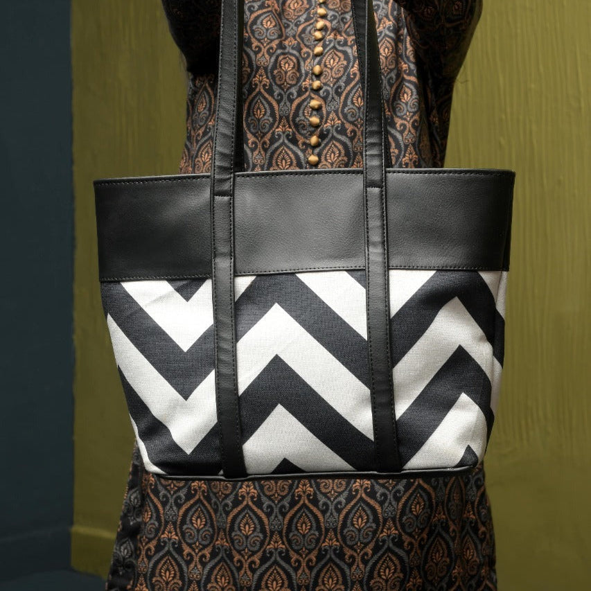 Chevron Tote Bag T-1
